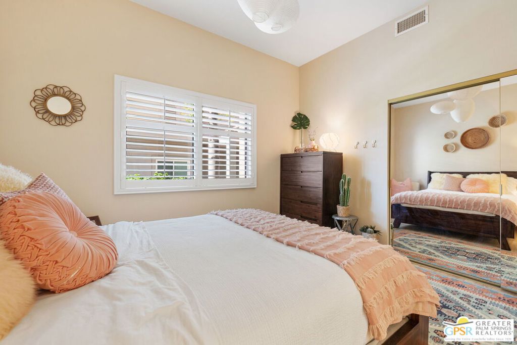 Mission Hills East - Residential