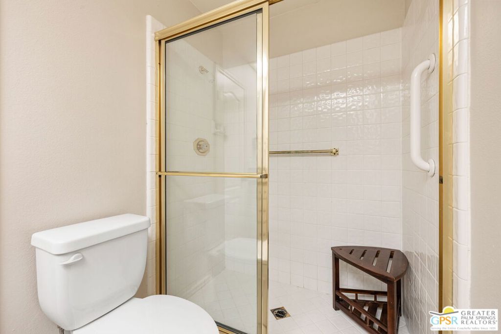 Mission Hills East - Residential