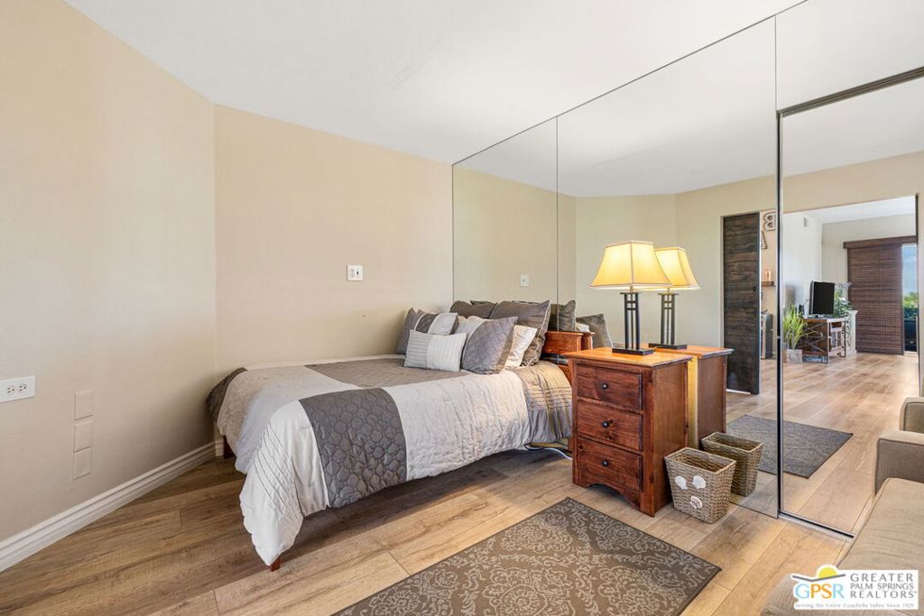 Mission Hills East - Residential