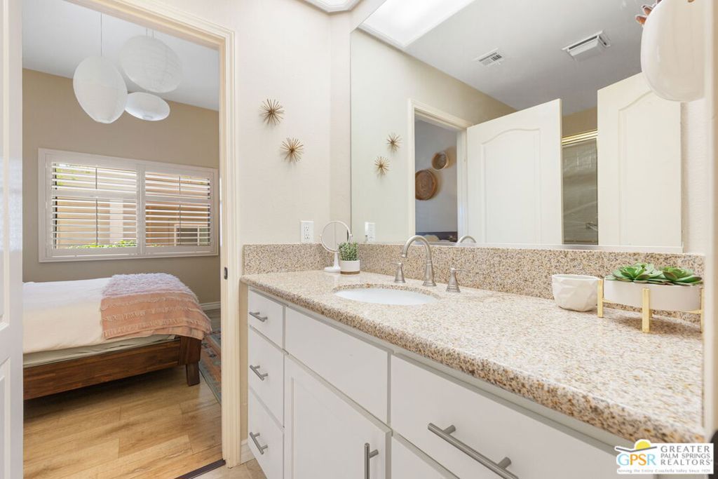 Mission Hills East - Residential