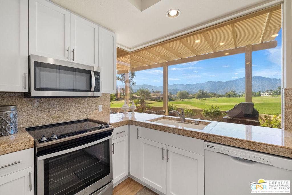 Mission Hills East - Residential