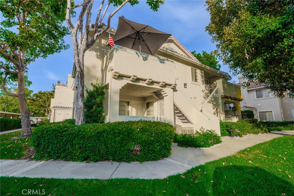 Charming 2 Bed, 1 Bath Ground-Level Corner Condo in Rancho Santa Margarita – 618 Sq Ft
Welcome to this inviting 2-bedroom, 1-bath ground-level corner condo located in the heart of Rancho Santa Margarita. With 618 sq ft of well-designed living space, this home offers a cozy and low-maintenance lifestyle in one of Orange County’s most peaceful and desirable communities.
Tucked into a quiet, well-maintained complex, this corner unit provides added privacy and no stairs to climb. The interior features a functional layout with a comfortable living room, efficient kitchen, and two bright bedrooms that share a full bathroom. Step outside to your private patio—perfect for morning coffee or relaxing after a long day.
Enjoy access to the nearby community pool, along with full privileges to all of Rancho Santa Margarita’s resort-style amenities, including multiple pools, parks, tennis courts, trails, and the stunning Lago Santa Margarita Beach Club.
Conveniently located near shopping, dining, top-rated schools, and outdoor recreation, this home is a fantastic opportunity for first-time buyers, downsizers, or investors looking to own in a vibrant and scenic neighborhood.