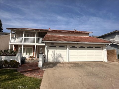 Photo of 2310 N Linwood Ave, Santa Ana, CA 92705 (MLS # NP26081434)