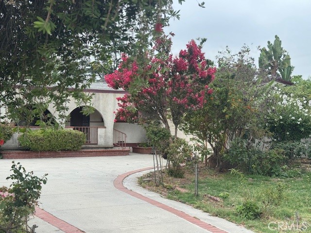 BRING YOUR VISION-THIS ONE 'S READY TO SHINE!!
Investor's dream in Pride of Ownership neighborhood. This single story fixer sits on a generous lot with possible RV parking and endless potential. With the right vision, this property could shine! Just minutes to shopping, dining, the 10 and 210 freeways, and all that LA has to offer. This is a rare chance to transform a blank canvas in a high demand area-don't miss out!