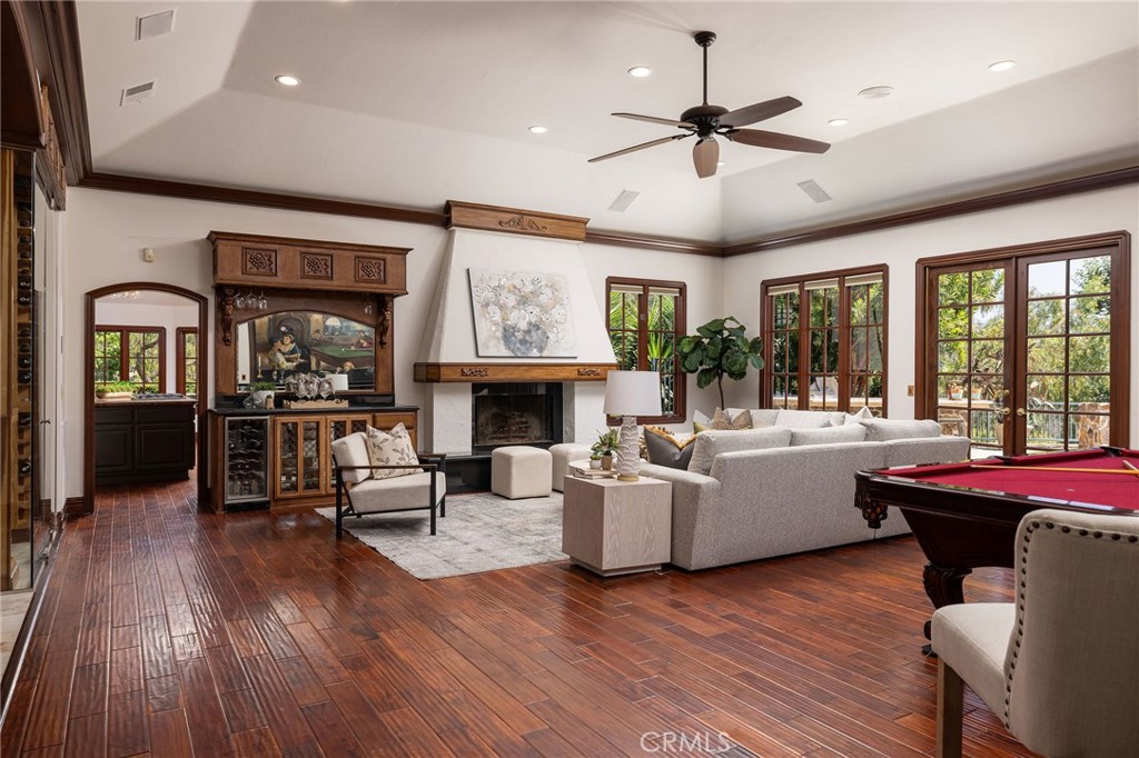 Hunt Club (HC) - Residential