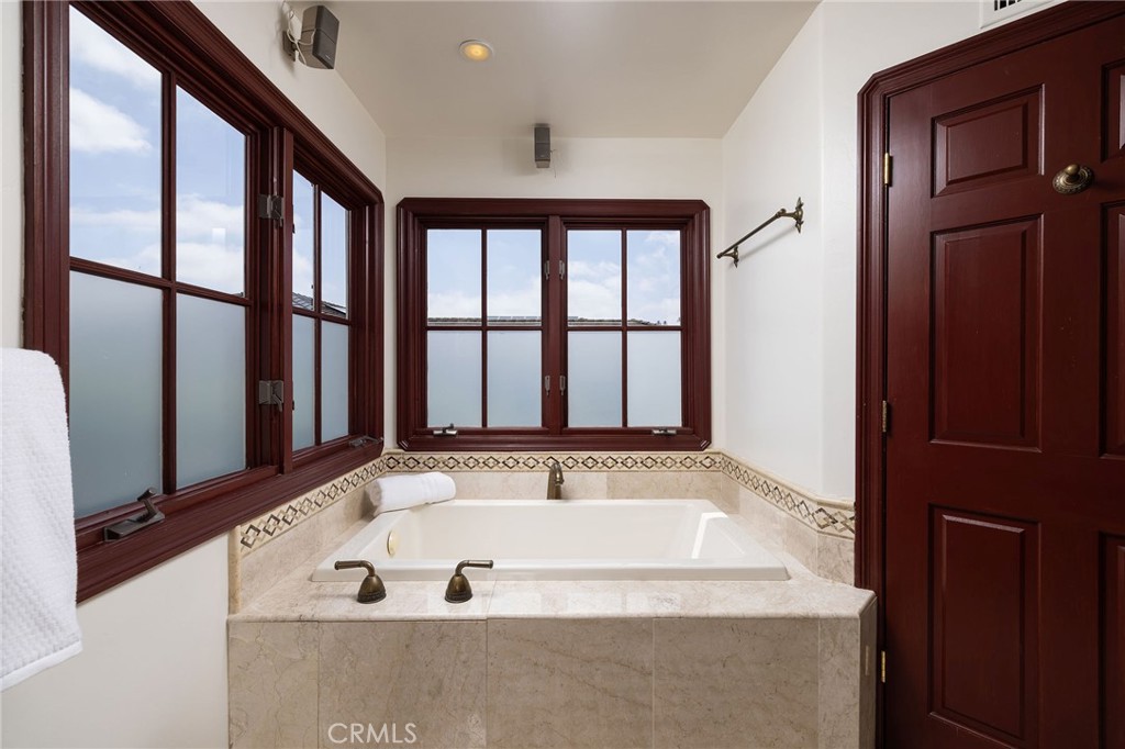 Hunt Club (HC) - Residential