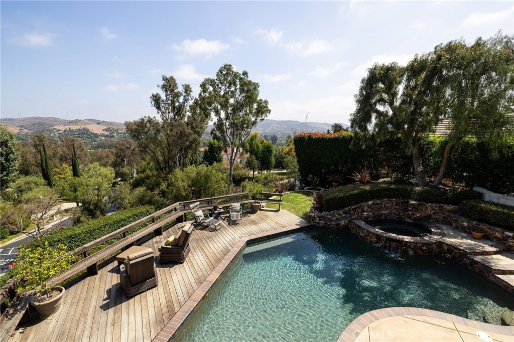 Hunt Club (HC) - Residential