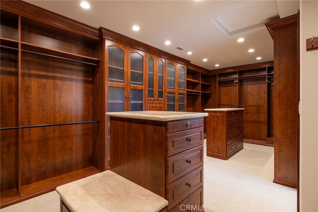 Hunt Club (HC) - Residential