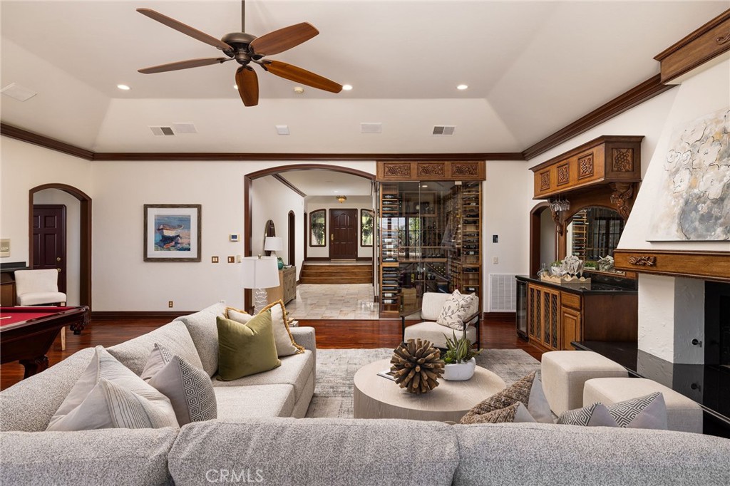 Hunt Club (HC) - Residential