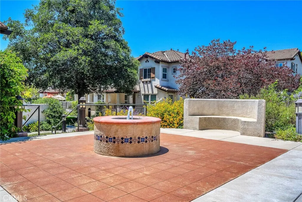 Newbury Park, California 91320, United States, 2 Bedrooms Bedrooms, ,3 BathroomsBathrooms,Residential,Active,173120