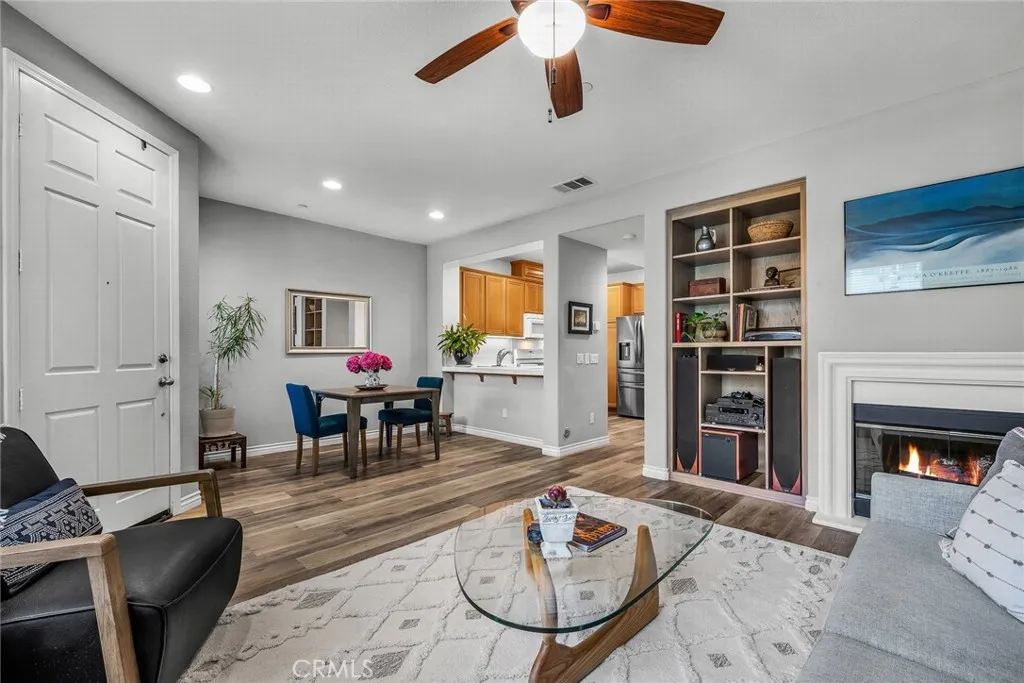 Newbury Park, California 91320, United States, 2 Bedrooms Bedrooms, ,3 BathroomsBathrooms,Residential,Active,173120