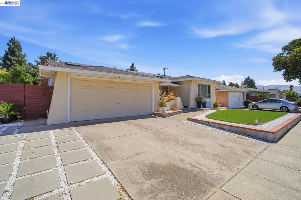 40280 Landon Ave.