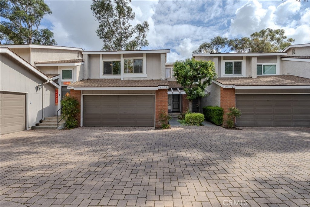 6597 E Camino Vista 2