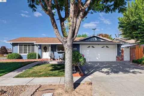 Photo of 1647 Harvest Rd Rd, Pleasanton, CA 94566 (MLS # 41146192)