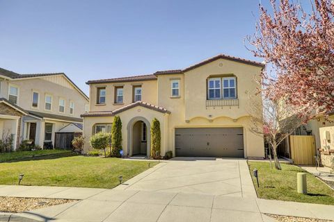 Photo of 2481 Coloma Lane, Tracy, CA 95376 (MLS # ML82037246)