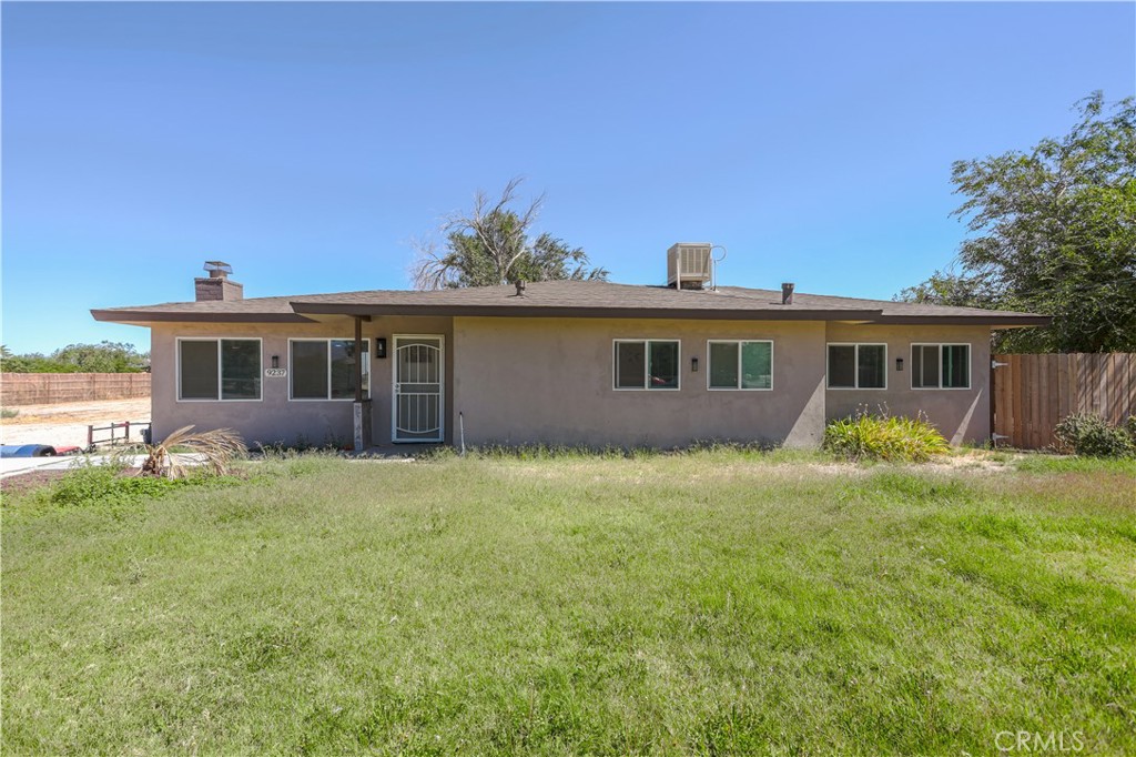 Opportunity to own 1.13 Acre-acre parcel with a 3 bedrooms 2 bathroom house.
Possibilities to build additional unit feel the comfort living space.
Enjoy the peace, privacy and endless possibilities that come with a sizable land in the desirable Antelope Valley.
A perfect blend of home and opportunity
Property sold as is buyer to do their own investigation