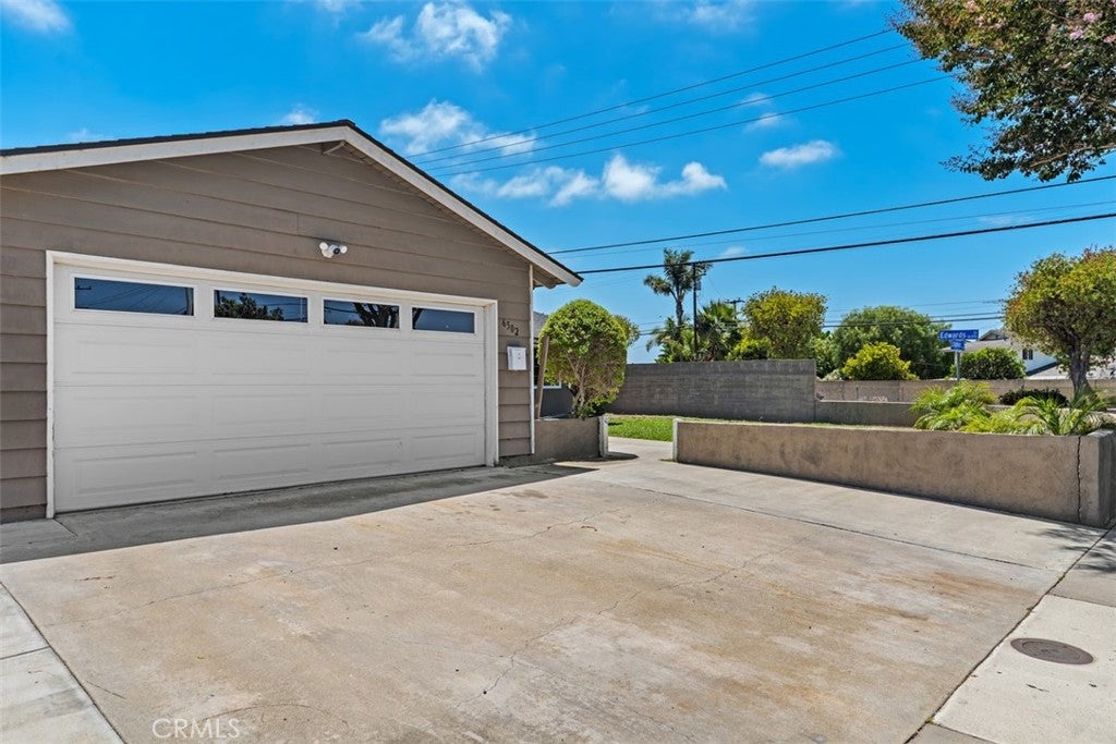 6502 Edgemont