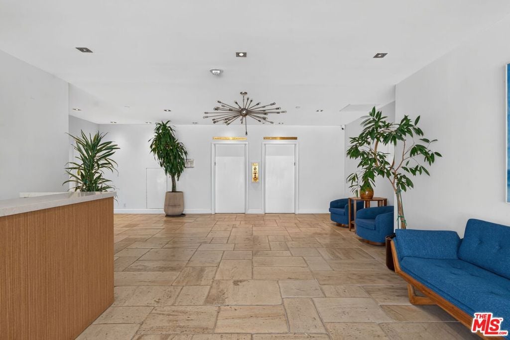 101 California Avenue 1404