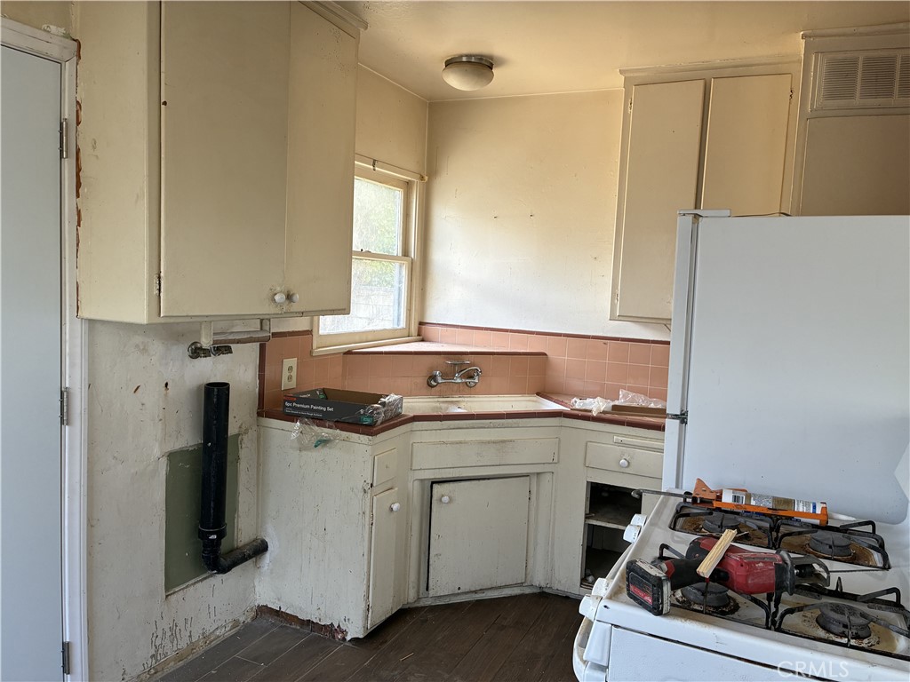 279 Palisade Street