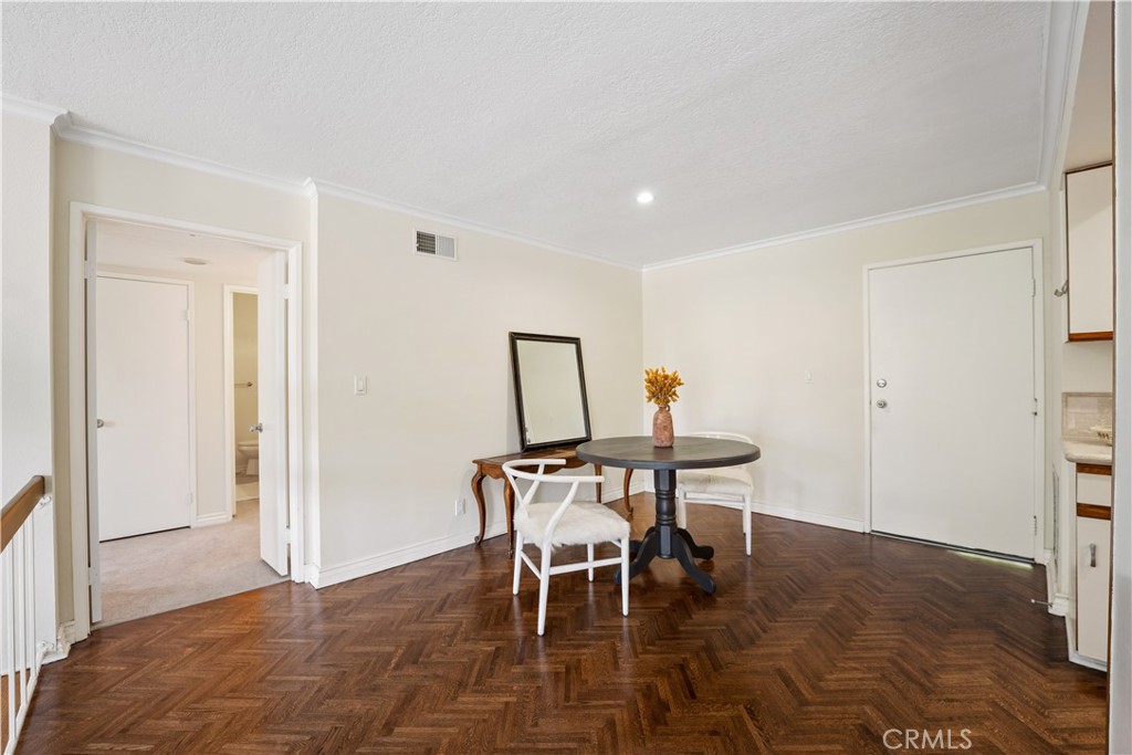 Meadow Ridge Condos (819) - Residential