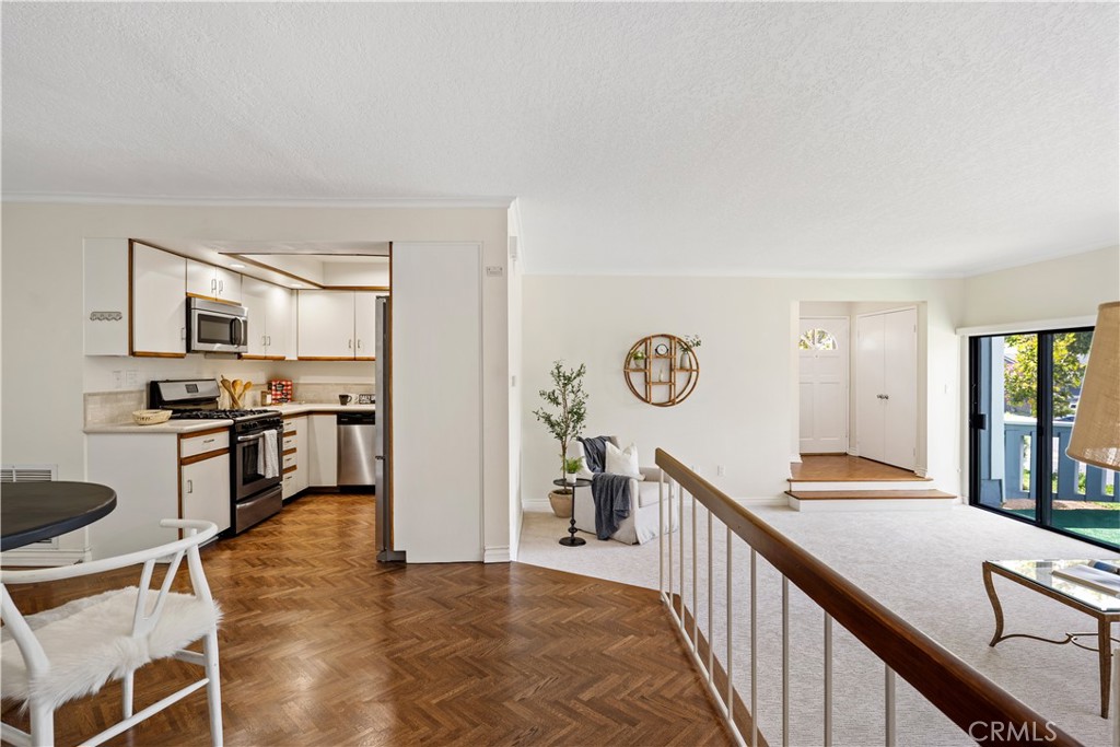 Meadow Ridge Condos (819) - Residential