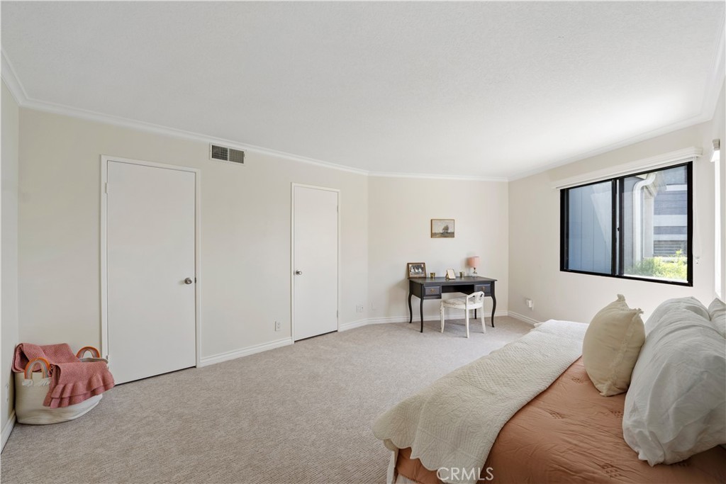 Meadow Ridge Condos (819) - Residential