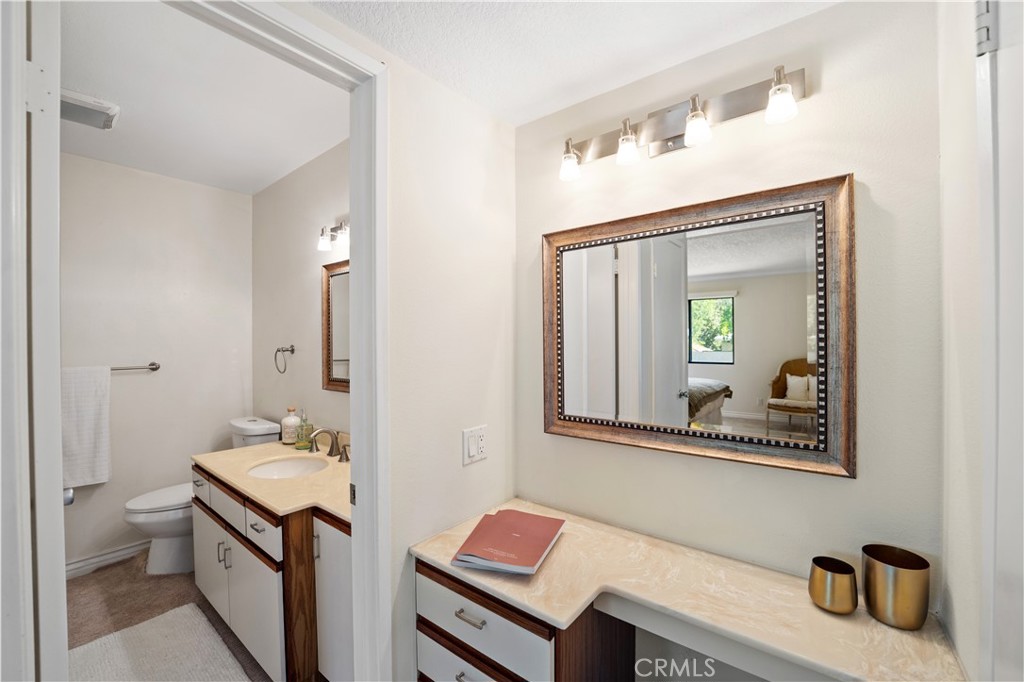 Meadow Ridge Condos (819) - Residential