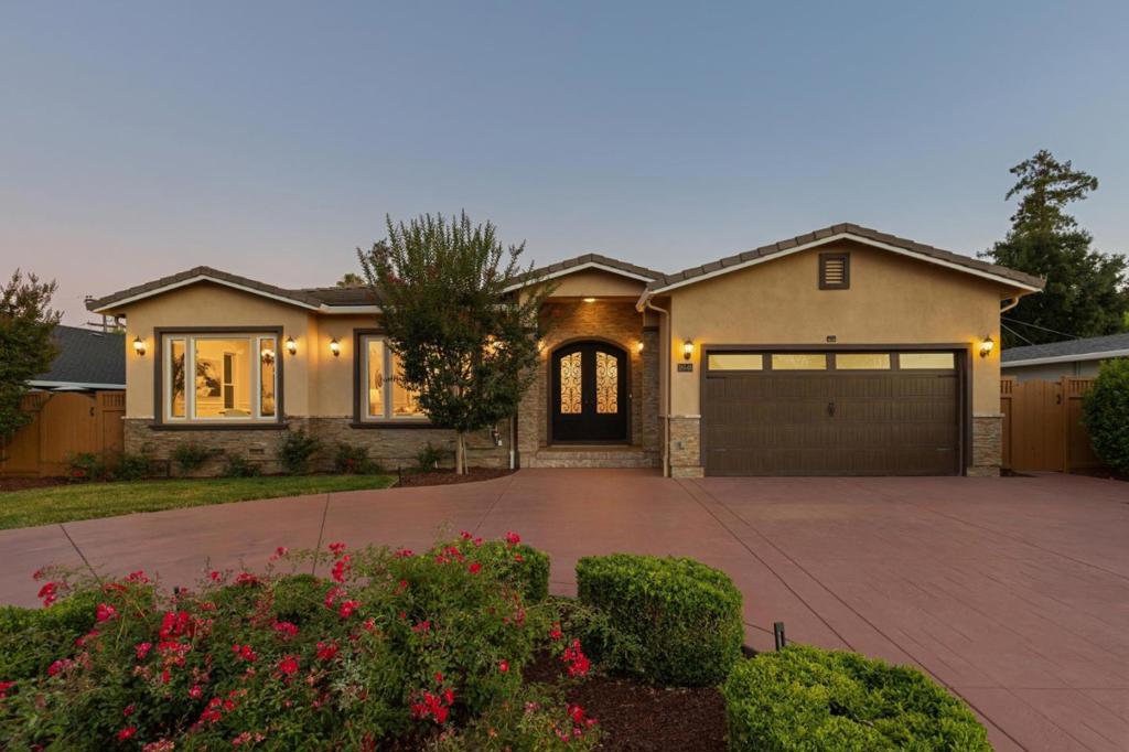 18548 Paseo Tierra