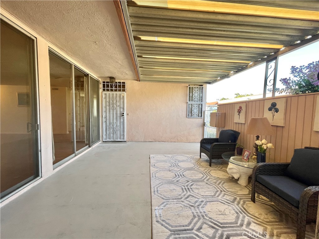 777 E Valley 52
