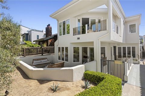 708 Iris Avenue A Corona Del Mar CA 92625