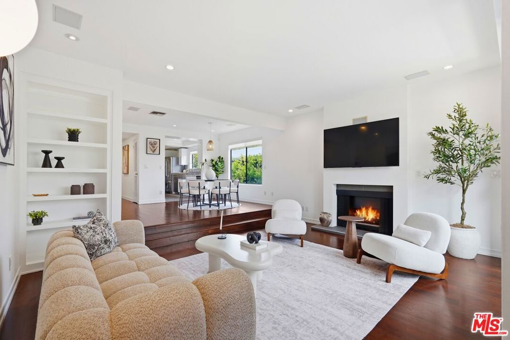 1613 Manning Avenue 1, Los Angeles CA 90024