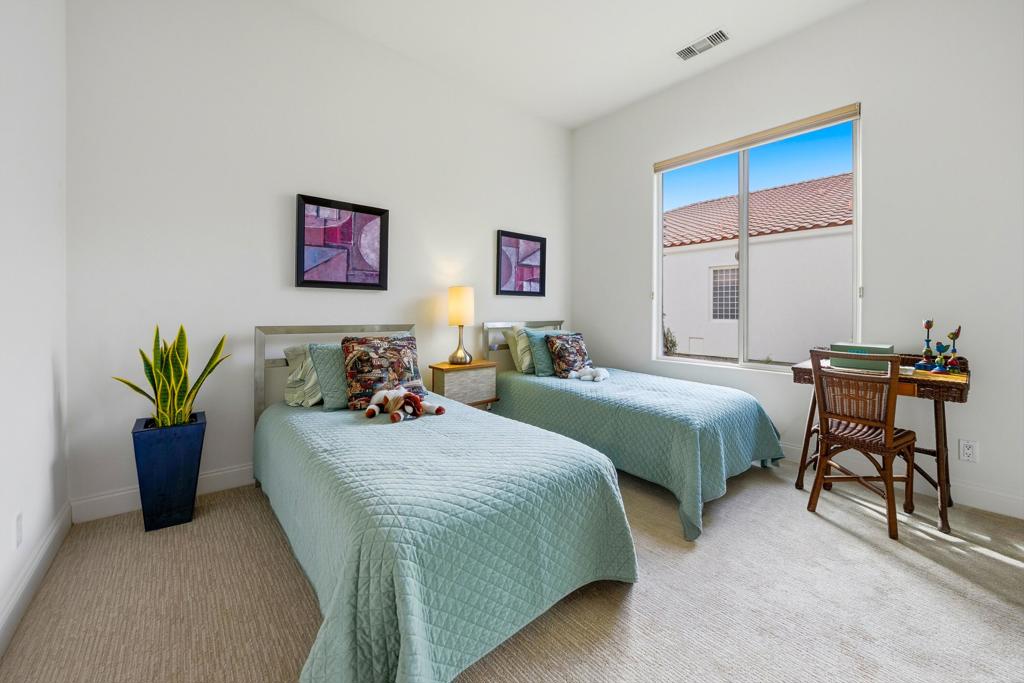 Mountain View CC - Residential