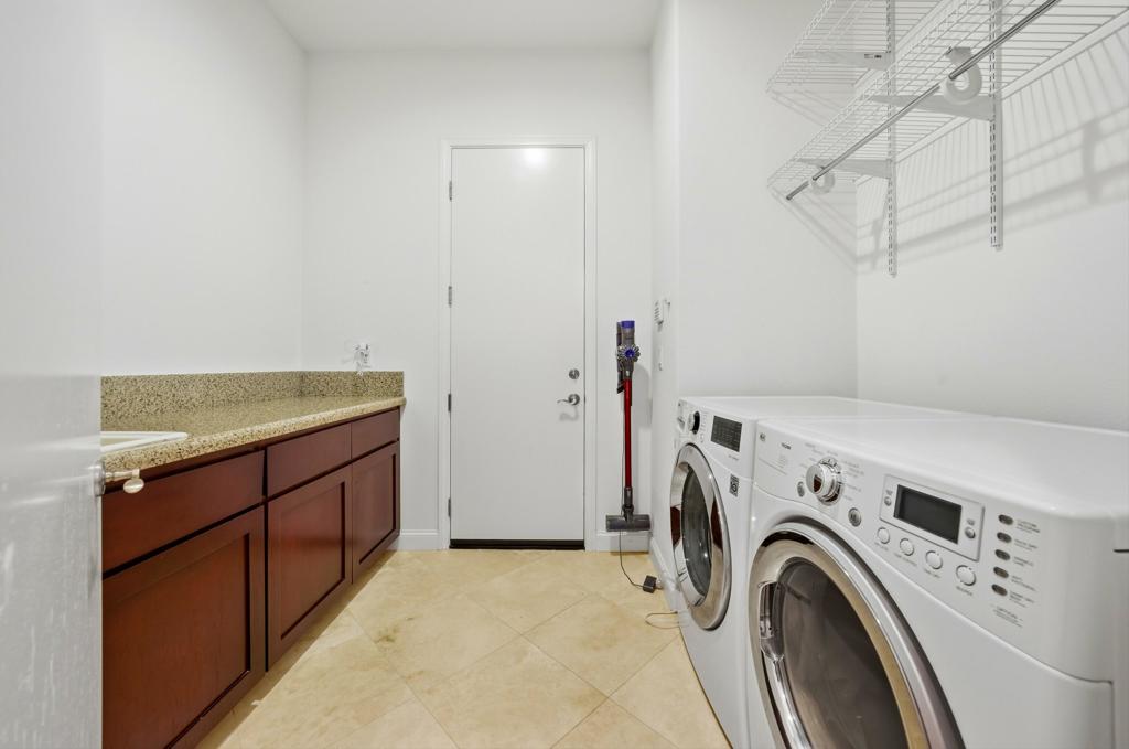 Mountain View CC - Residential