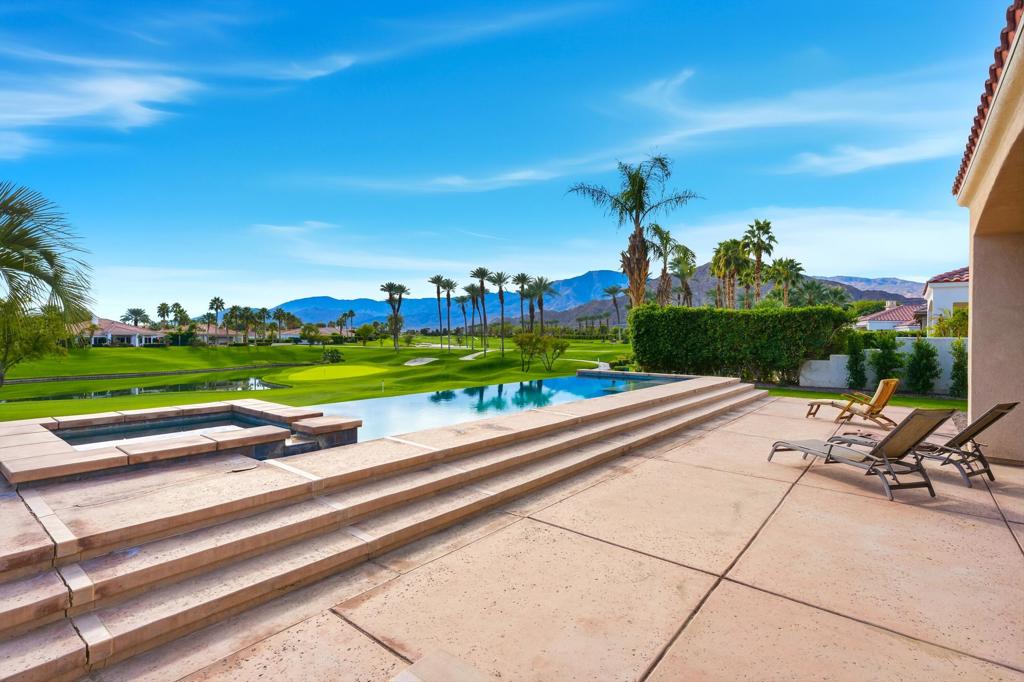 Mountain View CC - Residential