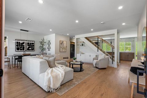 4687 Murat Ct San Diego CA 92117