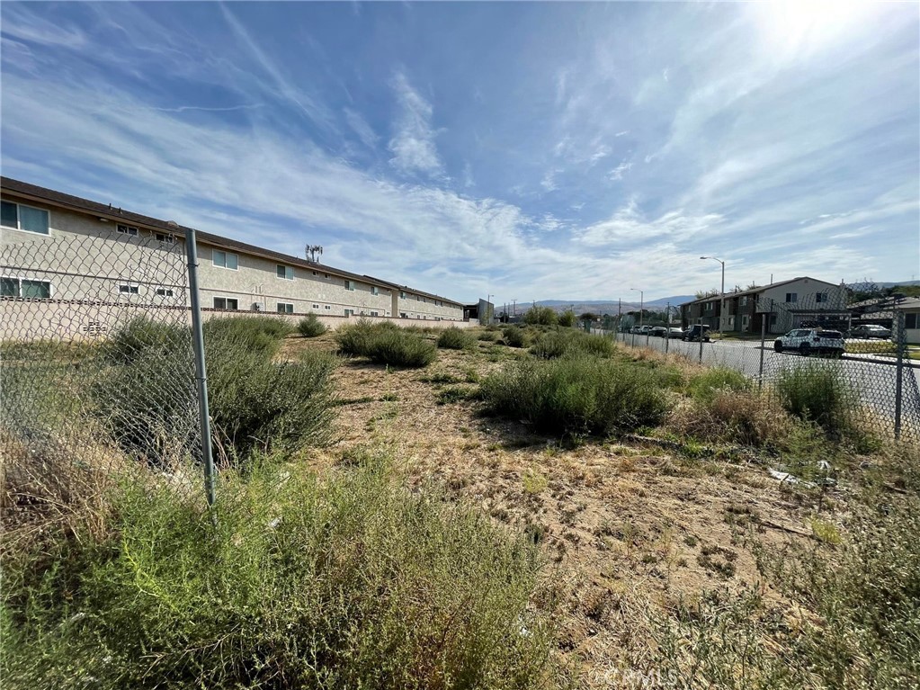 0 Vac/Cor Avenue L14/51 Stw