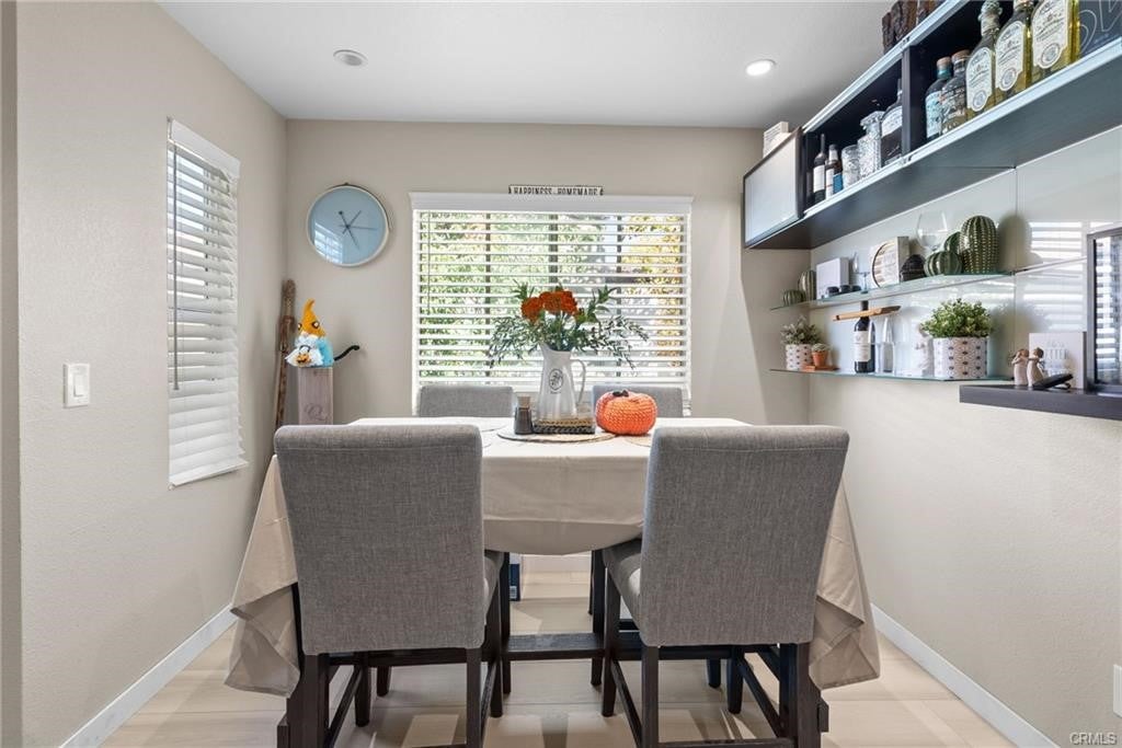 24496 Valle Del Oro 204