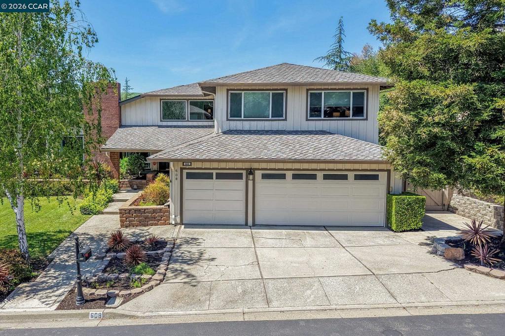 608 Serramonte Ct