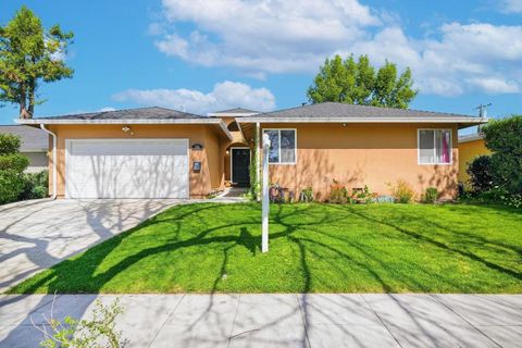 Photo of 1289 Morningside Drive, Sunnyvale, CA 94087 (MLS # ML82033539)