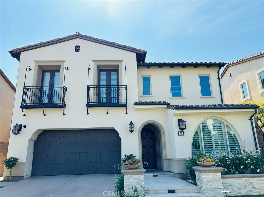 Residing in the highly desirable Orchard Hills Community, this 4-bedroom, 4.5-bathroom home elevates living standards with its move-in-ready condition.
This property offers a luxurious and comfortable experience for those seeking both an upscale lifestyle and relaxation.The property has been extensively upgraded since the owner moved in and is in pristine condition due to the landlord's meticulous care. The community offers a wealth of amenities, including tennis courts, basketball courts, a swimming pool, a spa, BBQ field, a playground, and walking trails. Conveniently located near shopping centers and major freeways such as the 5, 73, 405, 241, 261, 55, and 57, the community provides easy access to all the beaches, largest shopping mall, OC Airport , Universities, and numerous businesses in Irvine and Newport. The quiet neighborhood is perfect for those seeking both tranquility and convenience.