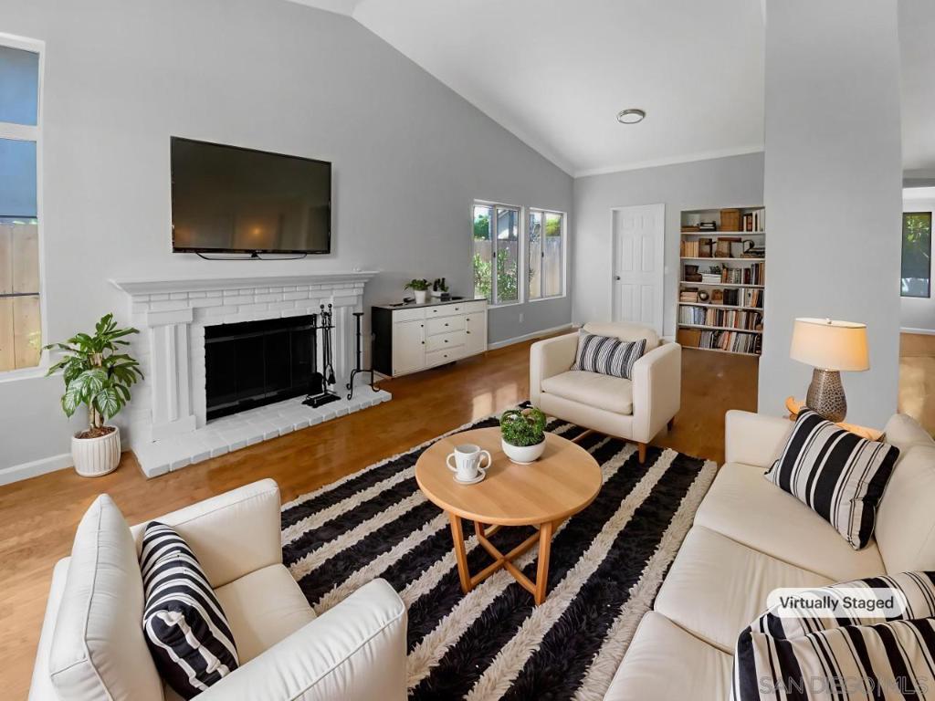 Properties 1 8862 La Cartera St