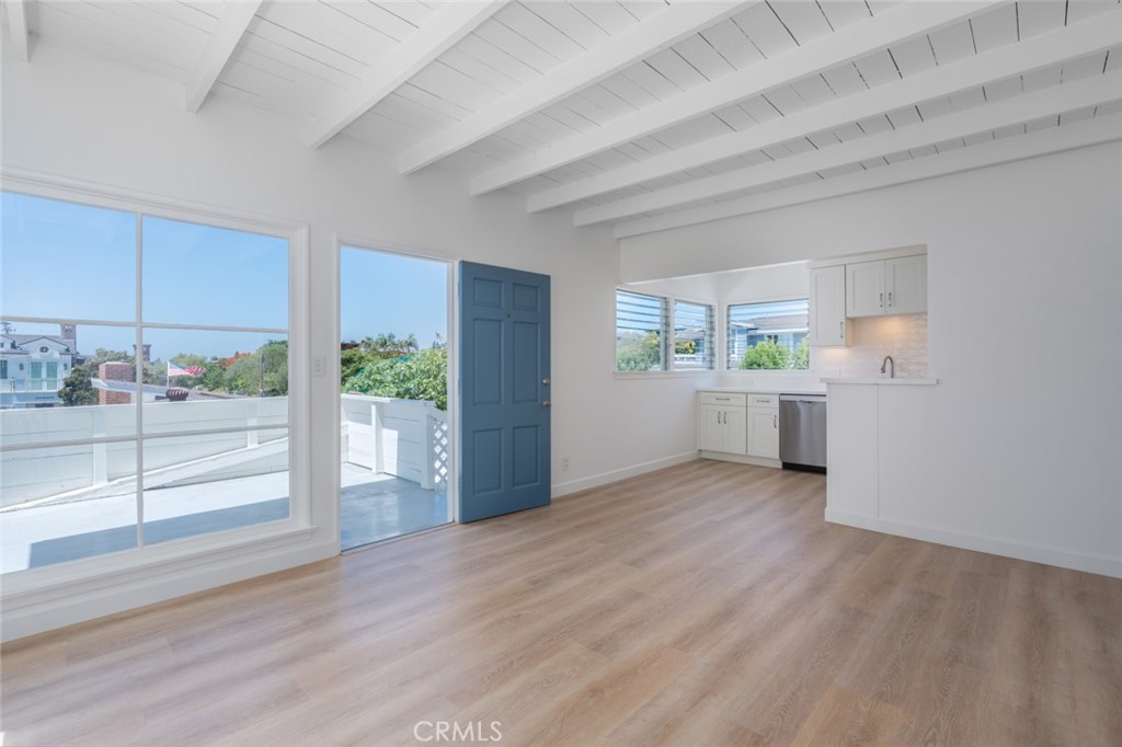 AVAILABLE SEPT. 15th!! Looking for the perfect long-term rental in CDM? This one is a GEM! This extremely rare 1 Bedroom, 1 bath CDM Treehouse with large windows and an elevated view line has just been beautifully renovated & designed to provide a cozy and inviting atmosphere. Enter from your own private & gated entry. The living area is bright and inviting! Freshly painted throughout, with new LVF wood grain plank flooring. The showstopper here is the KITCHEN! It features all new cabinetry, new counters, fixtures, lighting and gorgeous stainless steel appliances. There is even a spacious outdoor patio just perfect for our fantastic weather! Even private laundry! Located on a lovely corner location with an abundance of street parking. Mere moments from pristine beaches, restaurants & shops, parks and all points of interest in the city, don't miss this one! Next tour date August 5th. all for appt!