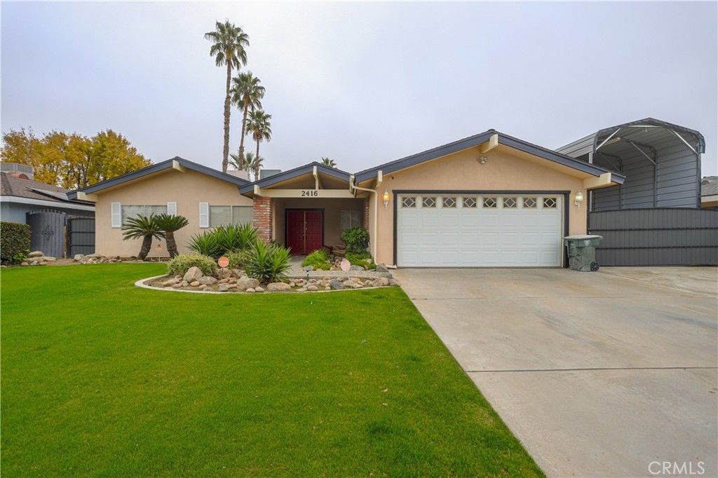 Photo of 2416 Bladen St, Bakersfield, CA 93309 (MLS # SR25278923)