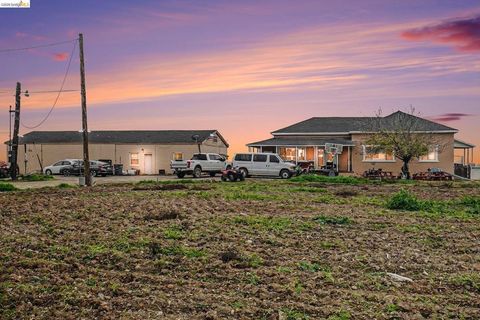 Photo of 4120 Camino Diablo, Byron, CA 94514 (MLS # 41134845)