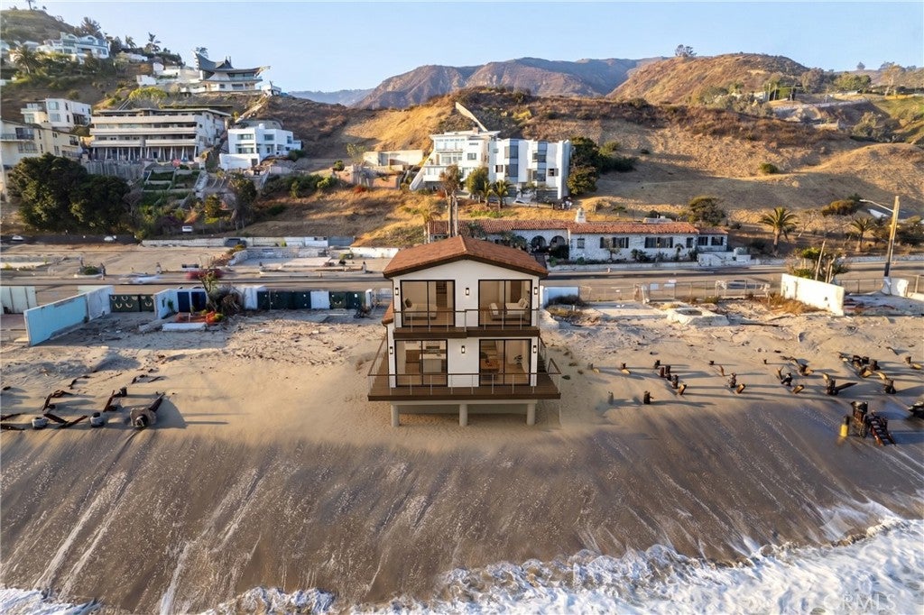 21332 Pacific Coast Highway