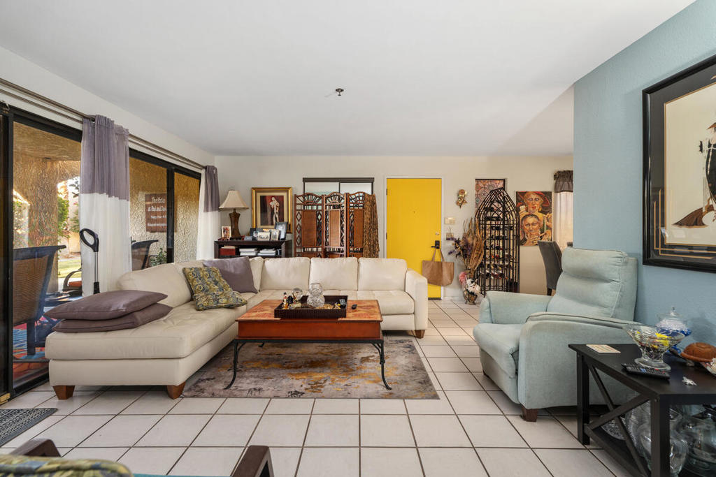 Camino Del Sol - Residential