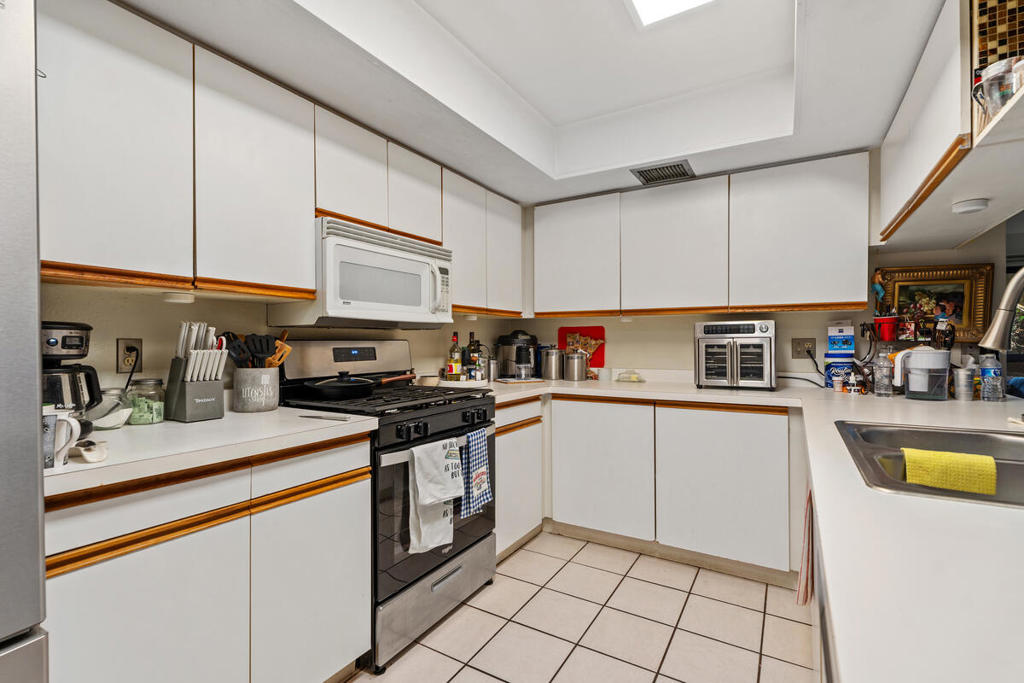 Camino Del Sol - Residential