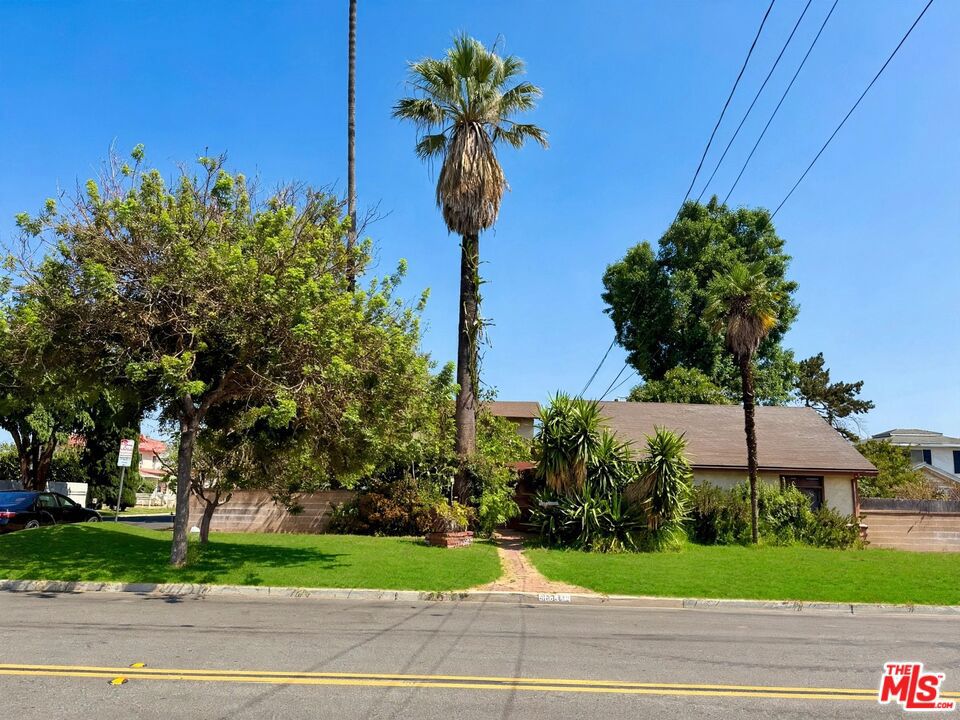 8741 Garibaldi Avenue