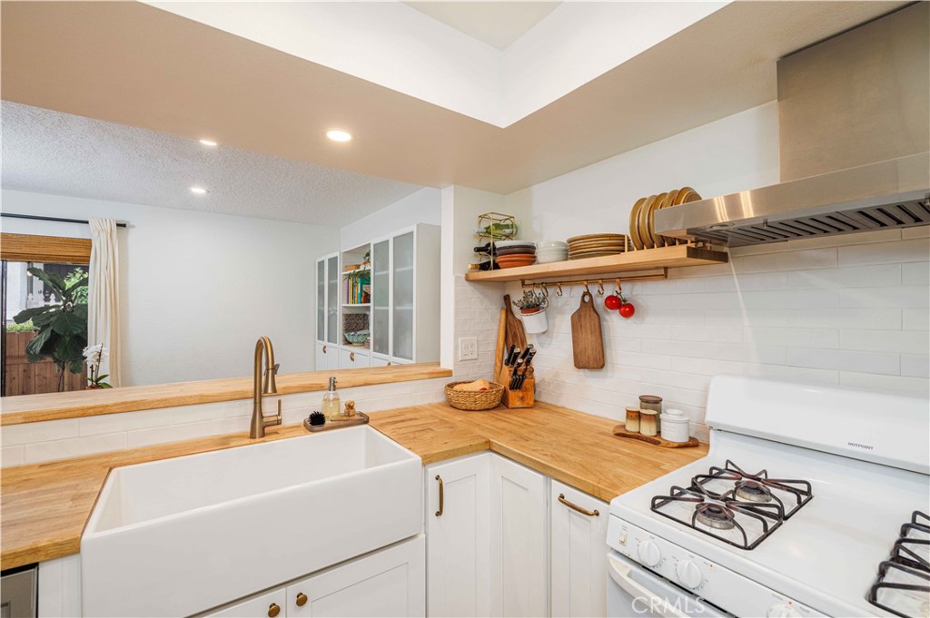 25594 Mont Pointe 4A