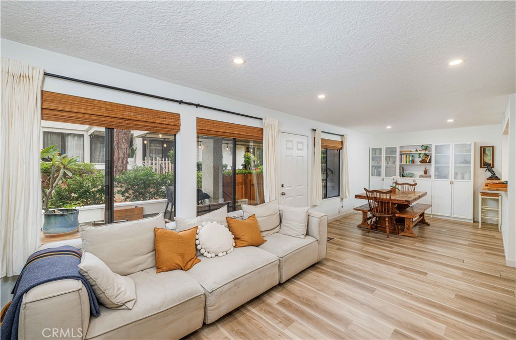 25594 Mont Pointe 4A